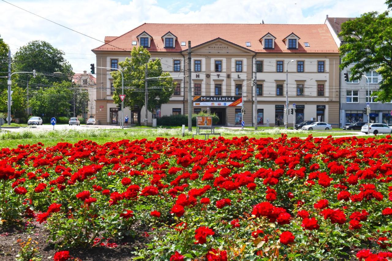 Residence Marianska Ceske Budejovice Exteriör bild